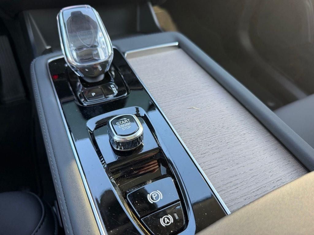 2026 Volvo XC90 Plug-In Hybrid T8 Plus 7 Passenger