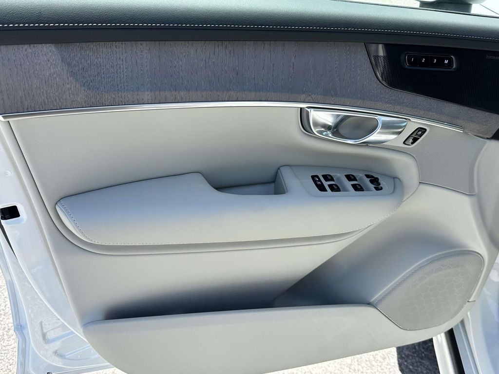 2026 Volvo XC90 Plug-In Hybrid T8 Ultra 7 Passenger