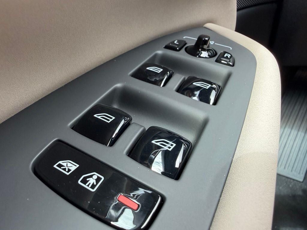 2026 Volvo XC90 Plug-In Hybrid T8 Core