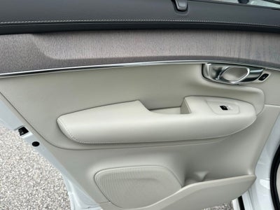 2026 Volvo XC90 Plug-In Hybrid T8 Ultra