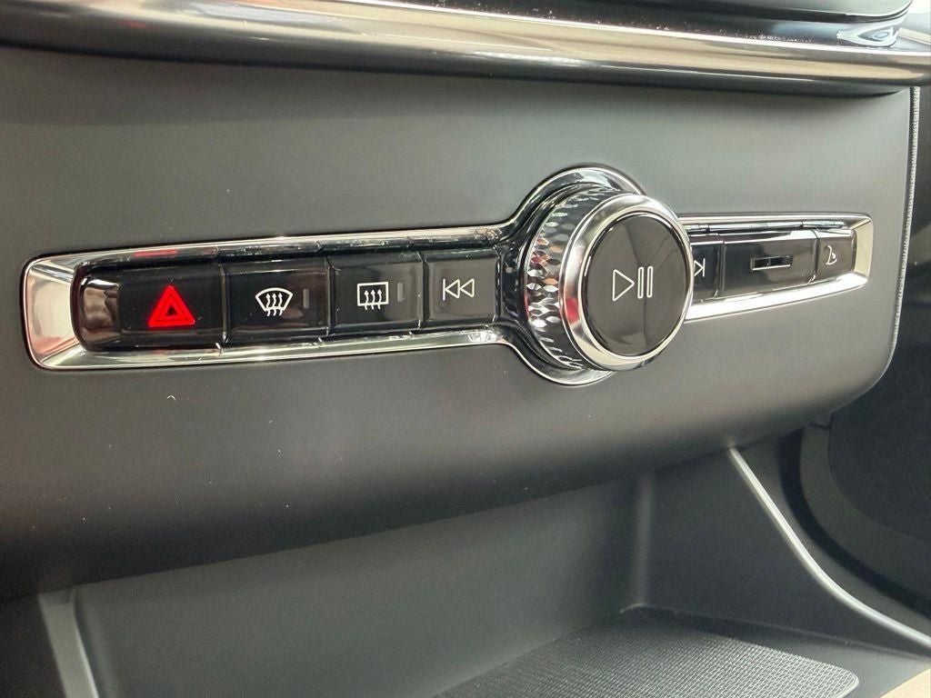 2026 Volvo XC90 Plug-In Hybrid T8 Ultra