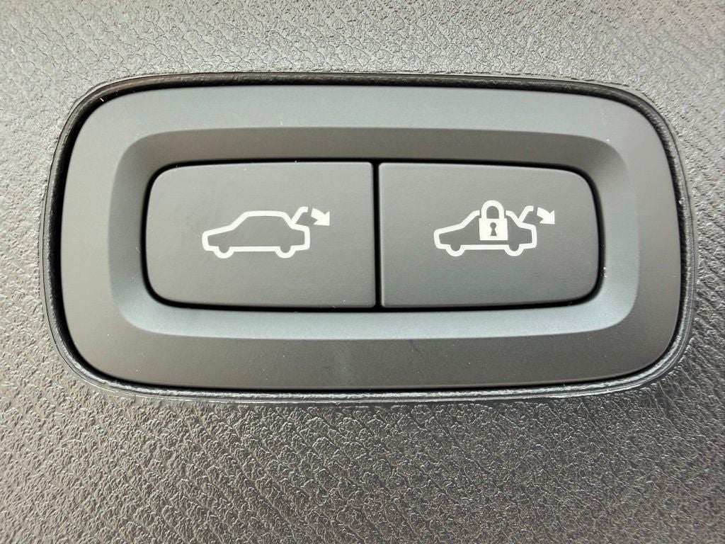 2026 Volvo XC90 Plug-In Hybrid T8 Ultra