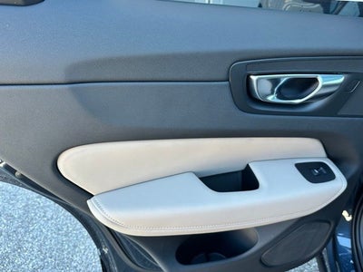 2026 Volvo XC60 Plug-In Hybrid T8 Plus