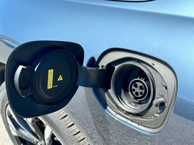 2026 Volvo XC60 Plug-In Hybrid T8 Plus