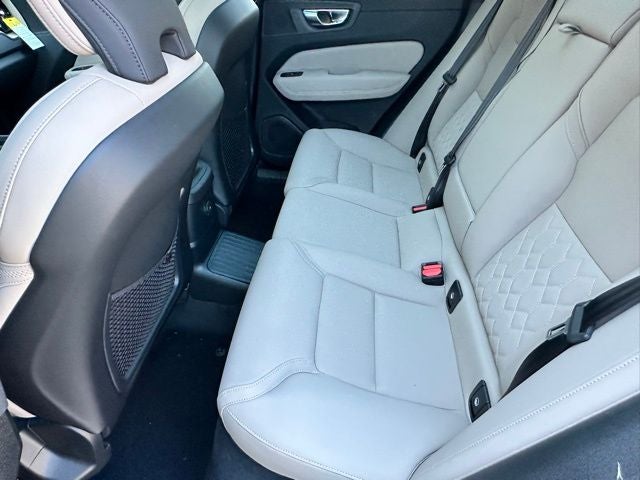 2026 Volvo XC60 Plug-In Hybrid T8 Plus