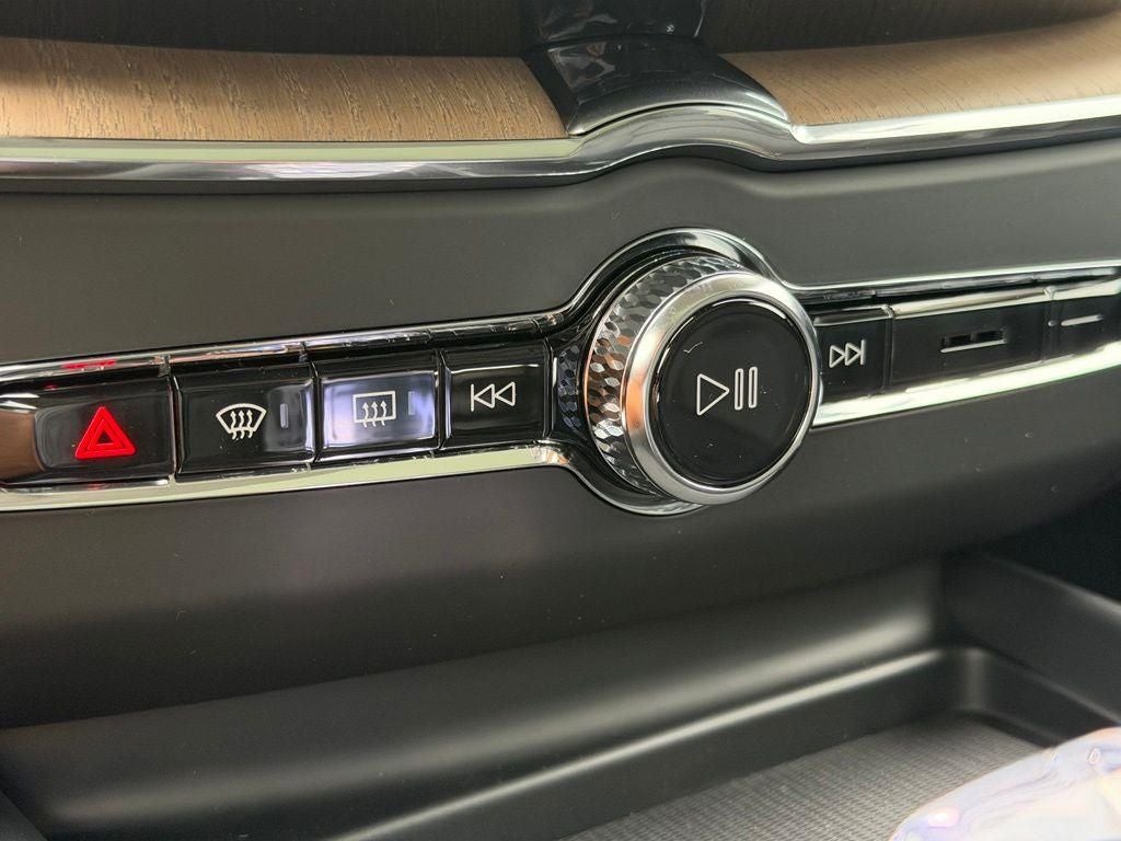 2026 Volvo XC60 Plug-In Hybrid T8 Ultra