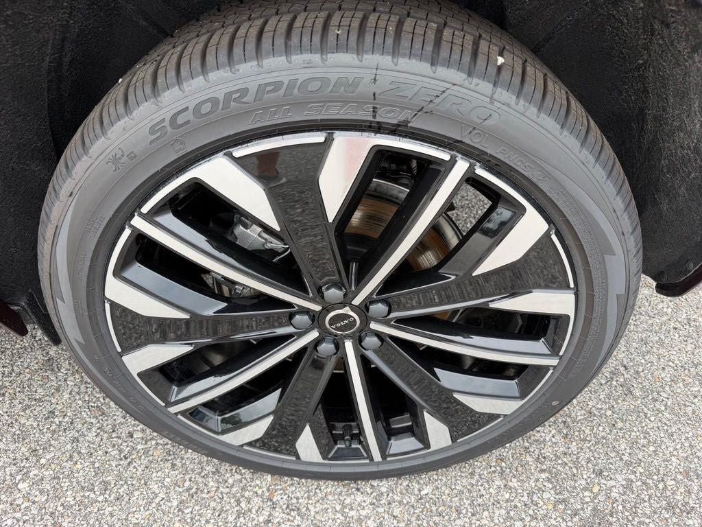 2026 Volvo XC60 Plug-In Hybrid T8 Ultra