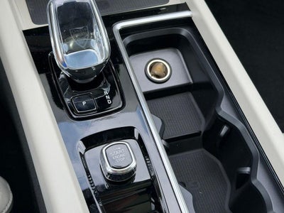 2026 Volvo XC60 Plug-In Hybrid T8 Ultra