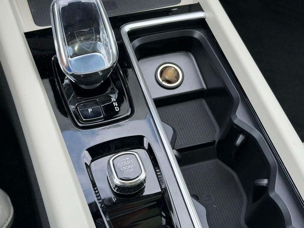 2026 Volvo XC60 Plug-In Hybrid T8 Ultra