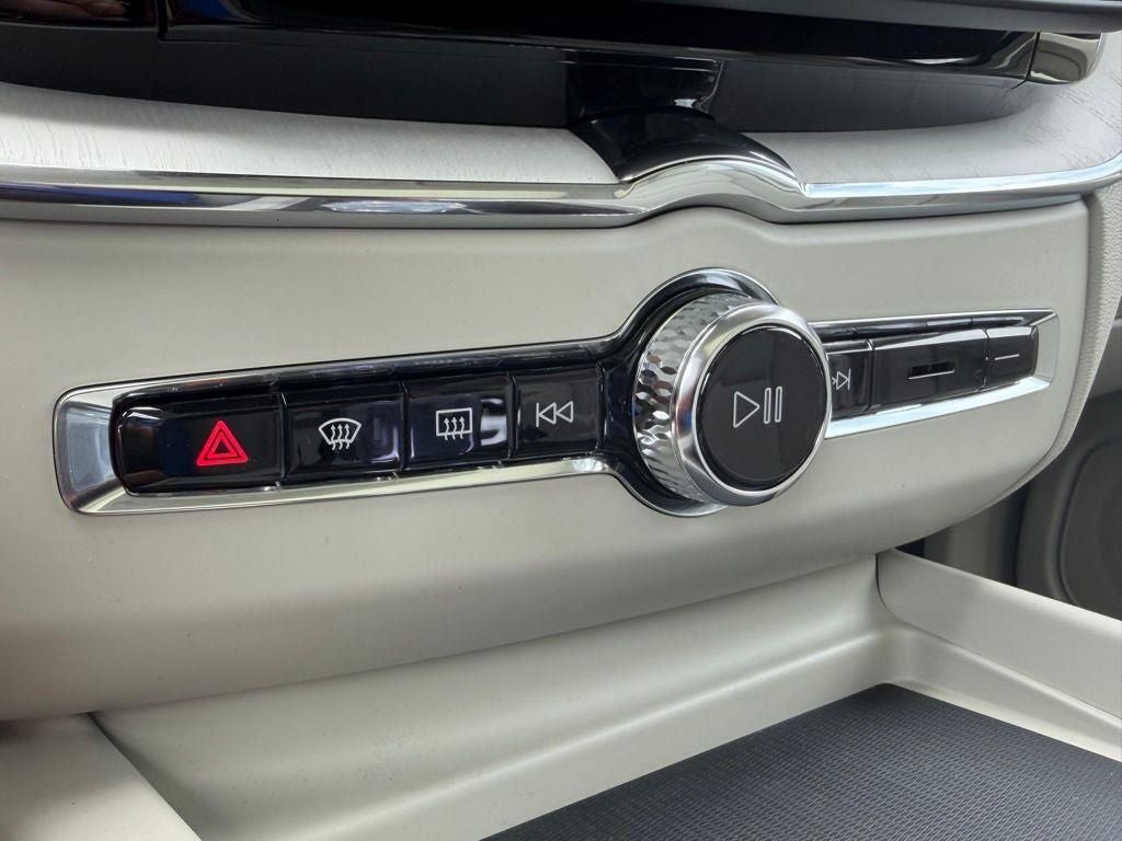 2026 Volvo XC60 Plug-In Hybrid T8 Ultra