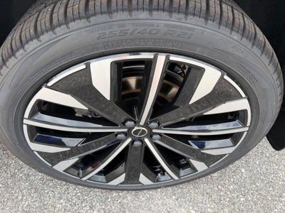 2026 Volvo XC60 Plug-In Hybrid T8 Ultra