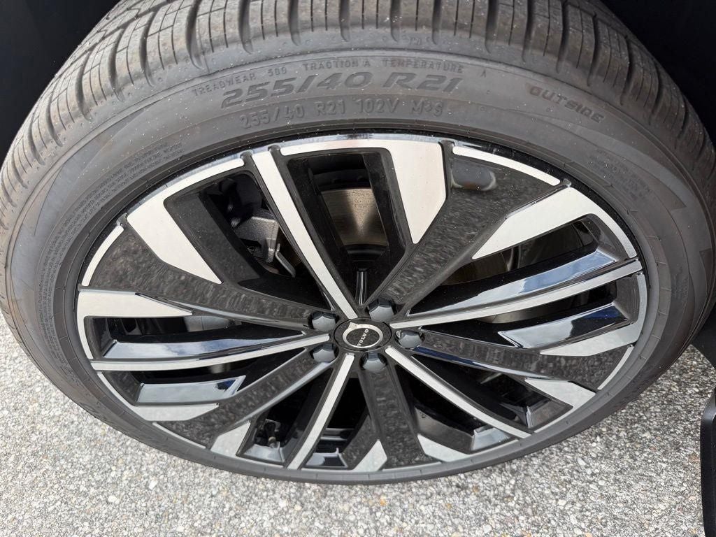 2026 Volvo XC60 Plug-In Hybrid T8 Ultra