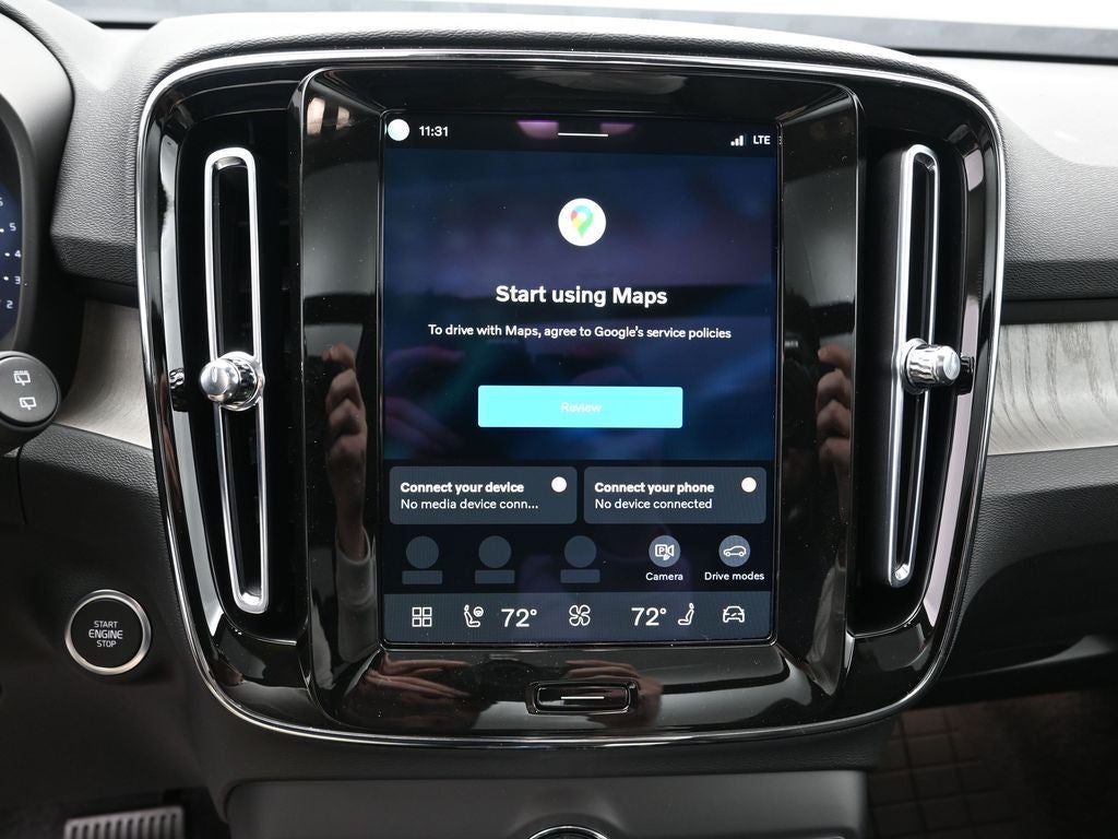 2026 Volvo XC40 B4 Plus