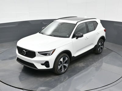 2026 Volvo XC40 B4 Plus