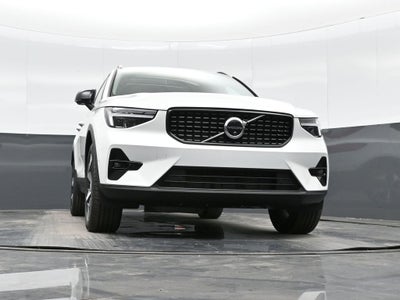 2026 Volvo XC40 B4 Plus