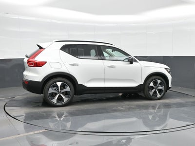 2026 Volvo XC40 B4 Plus