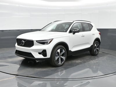 2026 Volvo XC40 B4 Plus