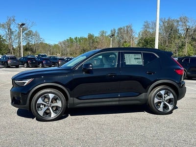 2026 Volvo XC40 B5 Plus