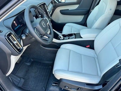 2026 Volvo XC40 B5 Plus