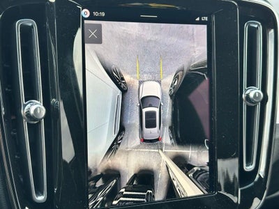 2026 Volvo XC40 B5 Ultra Black Edition