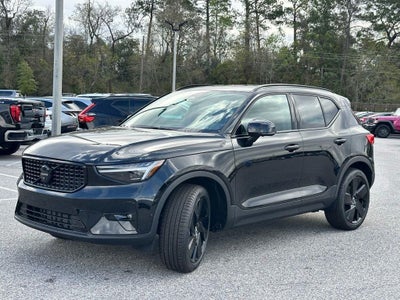 2026 Volvo XC40 B5 Ultra Black Edition