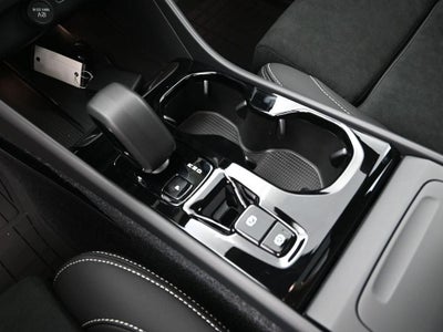 2026 Volvo XC40 B5 Ultra Black Edition