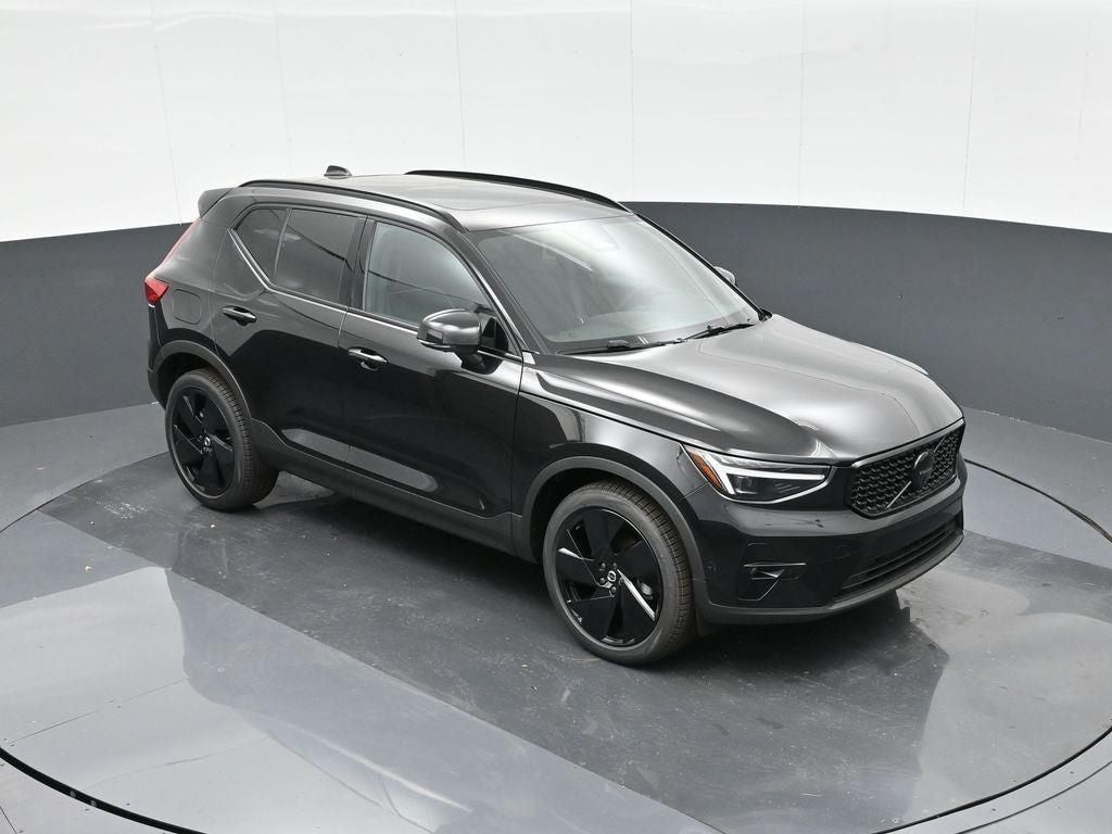 2026 Volvo XC40 B5 Ultra Black Edition