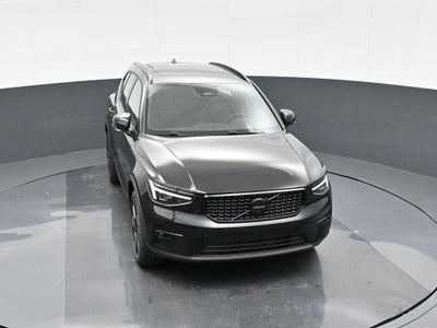 2026 Volvo XC40 B5 Ultra Black Edition