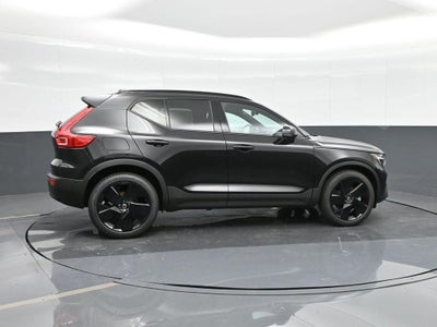 2026 Volvo XC40 B5 Ultra Black Edition