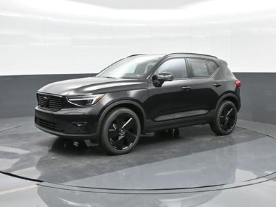 2026 Volvo XC40 B5 Ultra Black Edition