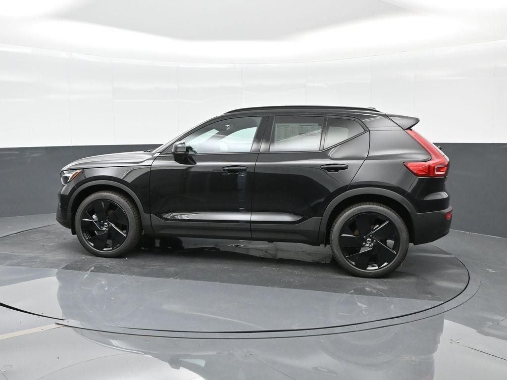 2026 Volvo XC40 B5 Ultra Black Edition