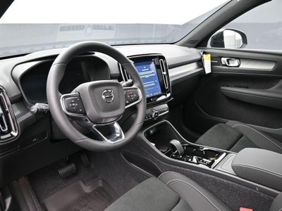 2026 Volvo XC40 B5 Ultra Black Edition
