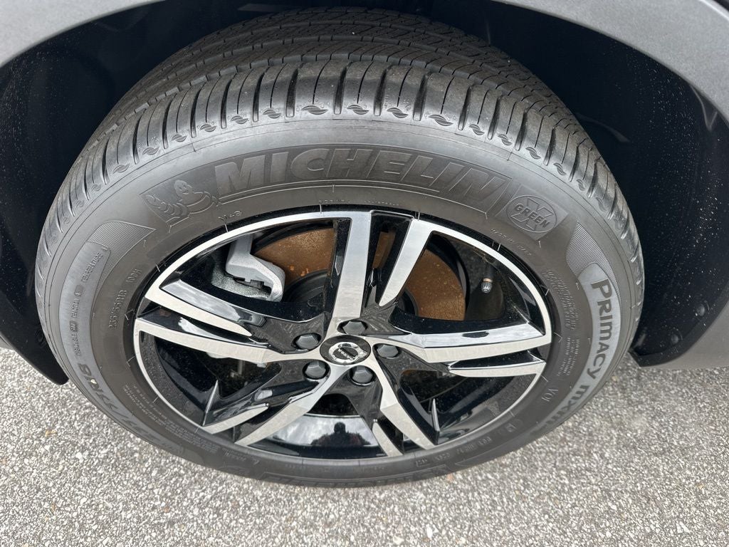 2026 Volvo XC40 B5 Core