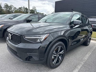 2026 Volvo XC40 B5 Core