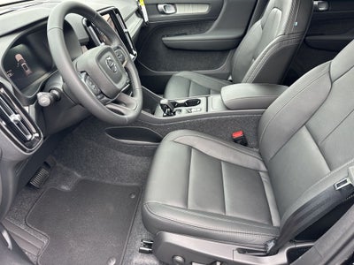 2026 Volvo XC40 B5 Core