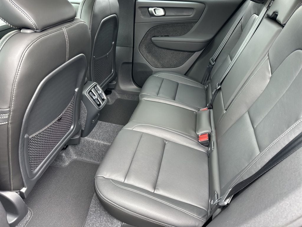 2026 Volvo XC40 B5 Core