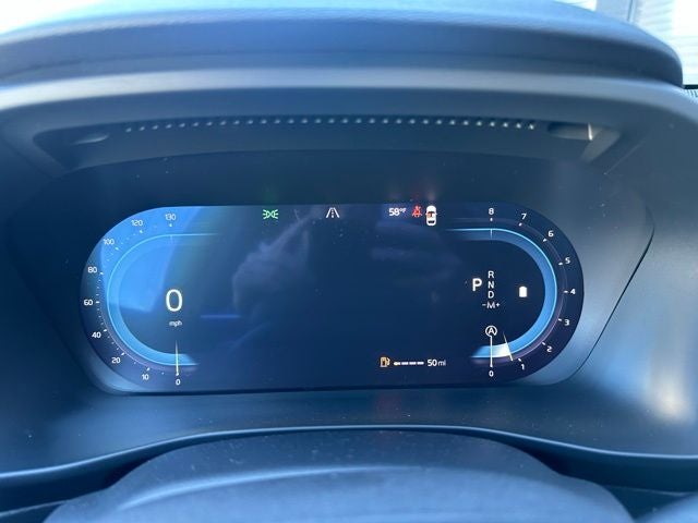 2025 Volvo XC40 B5 Ultra Dark Theme