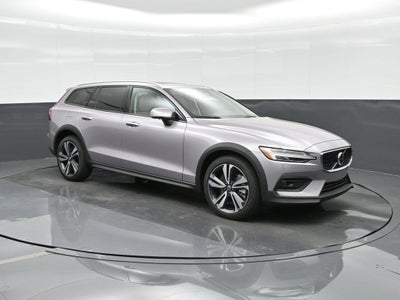 2026 Volvo V60 Cross Country B5 Plus