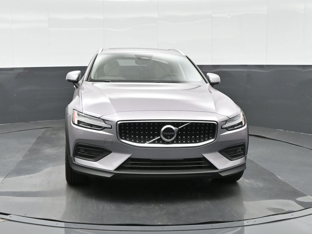 2026 Volvo V60 Cross Country B5 Plus