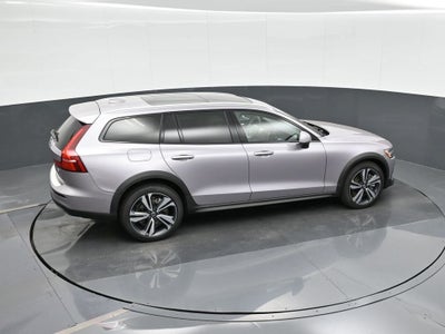 2026 Volvo V60 Cross Country B5 Plus