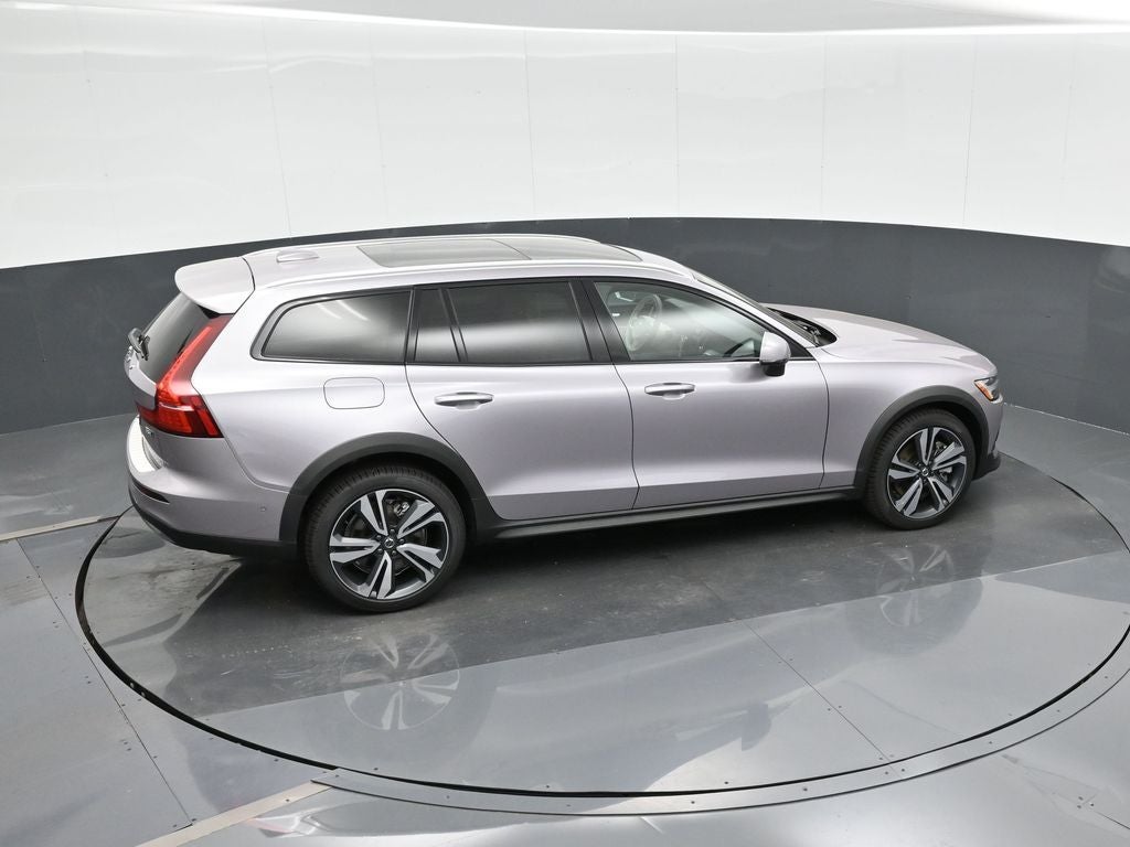 2026 Volvo V60 Cross Country B5 Plus