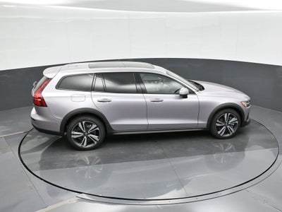 2026 Volvo V60 Cross Country B5 Plus