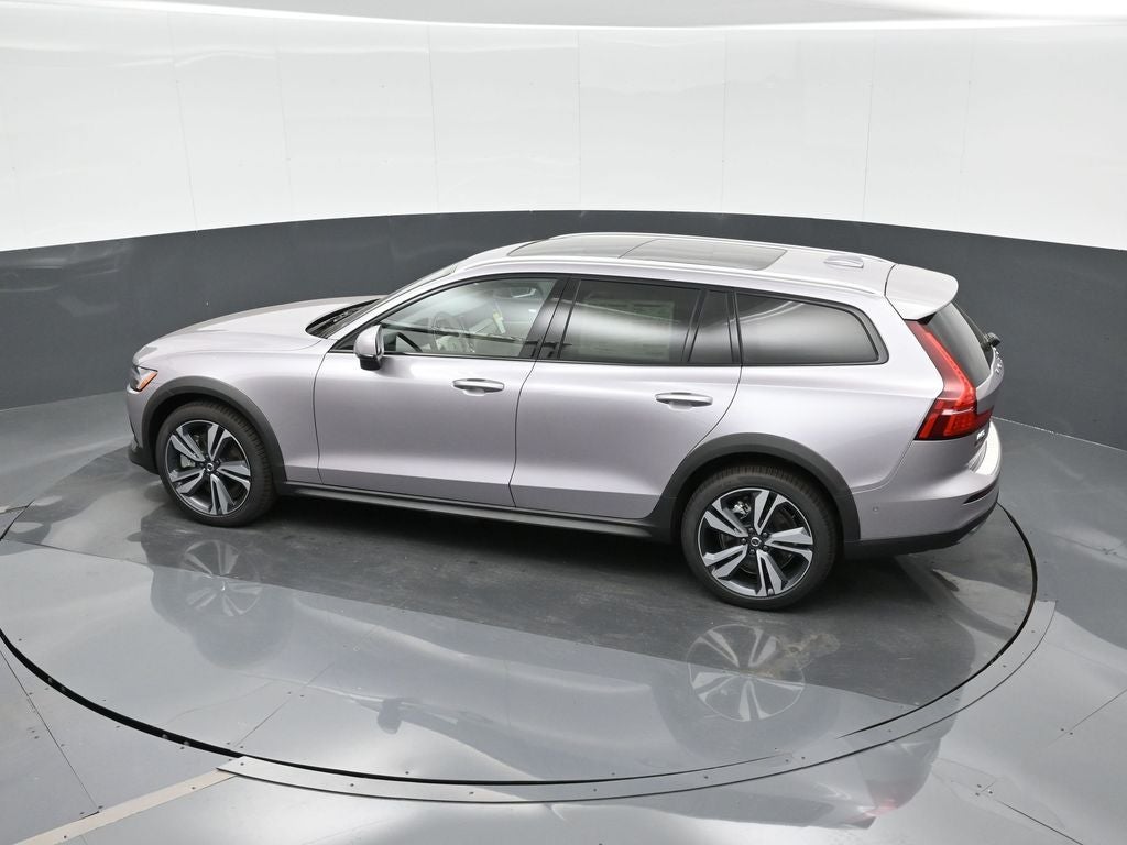 2026 Volvo V60 Cross Country B5 Plus