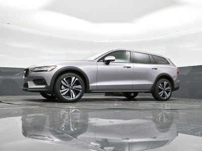 2026 Volvo V60 Cross Country B5 Plus