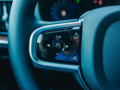 2025 Volvo V60 Cross Country B5 Plus