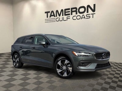 2026 Volvo V60 Cross Country B5 Plus