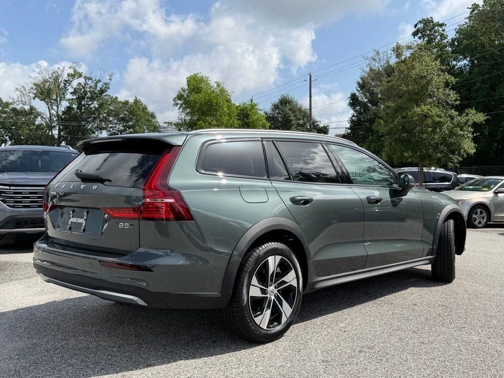 2026 Volvo V60 Cross Country B5 Plus