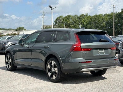 2026 Volvo V60 Cross Country B5 Plus