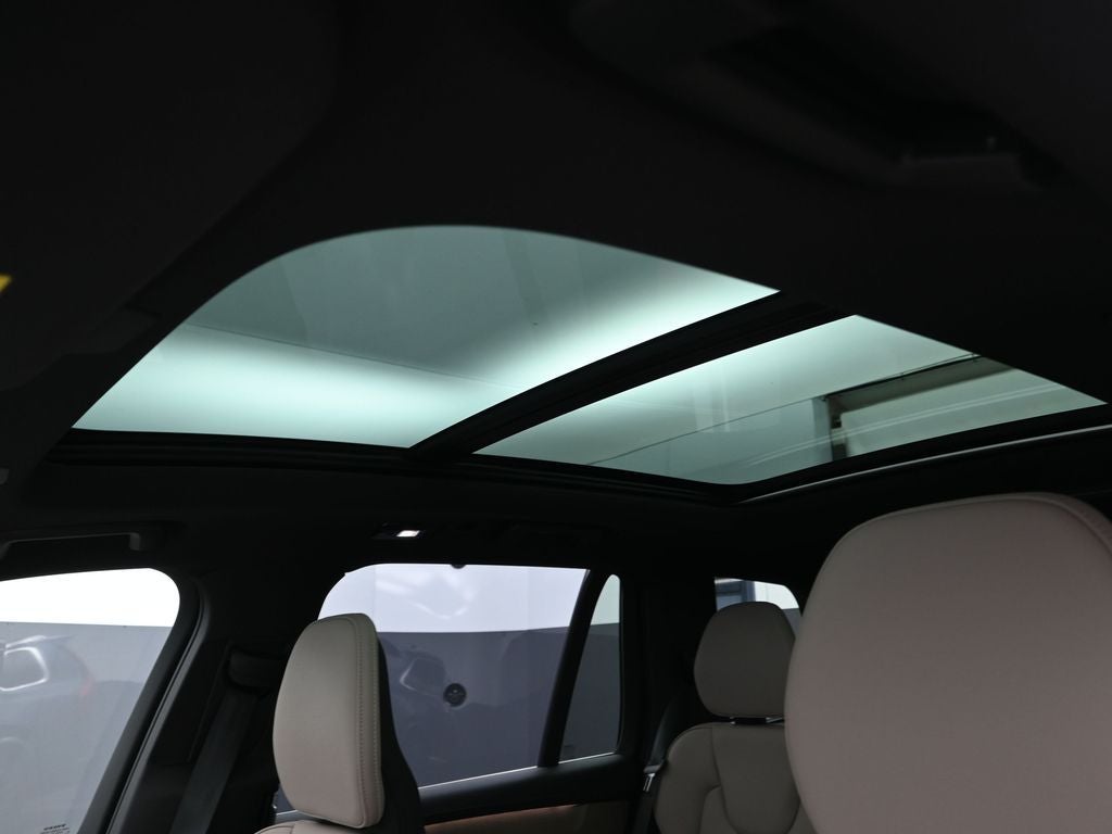 2026 Volvo XC90 B5 Plus