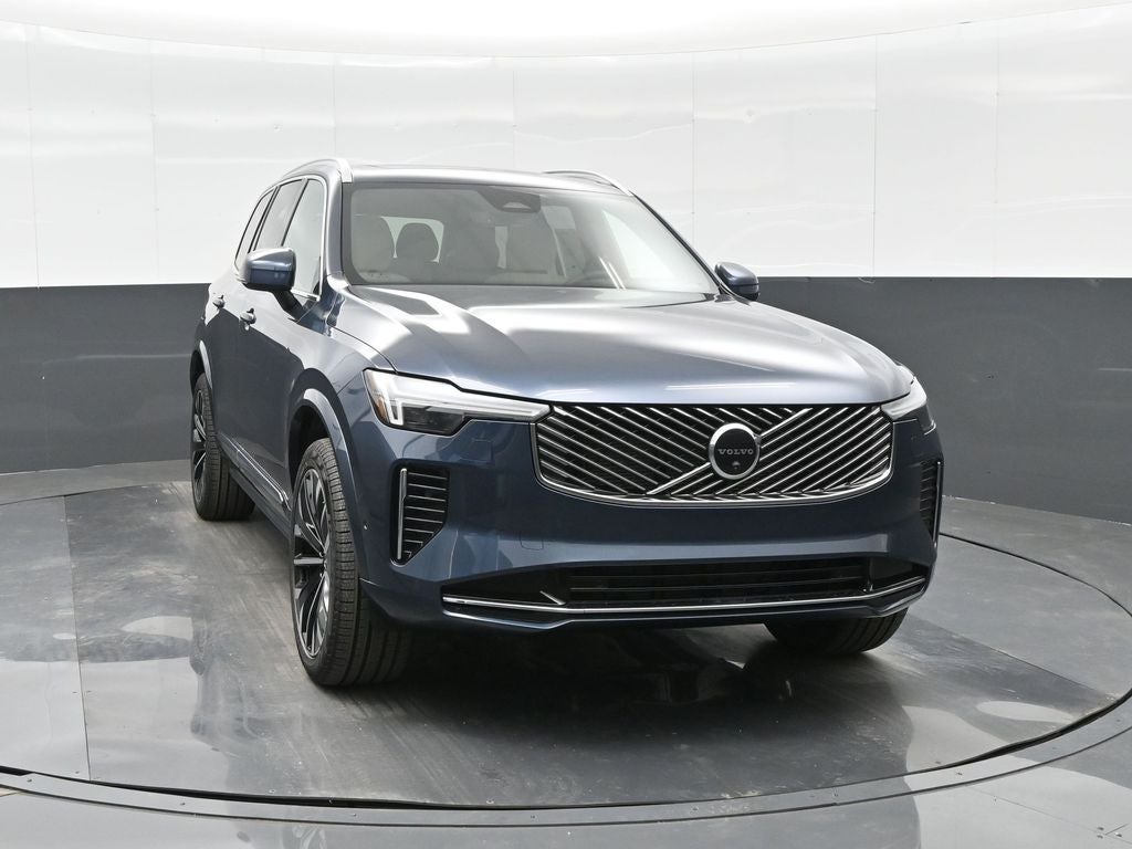 2026 Volvo XC90 B5 Plus